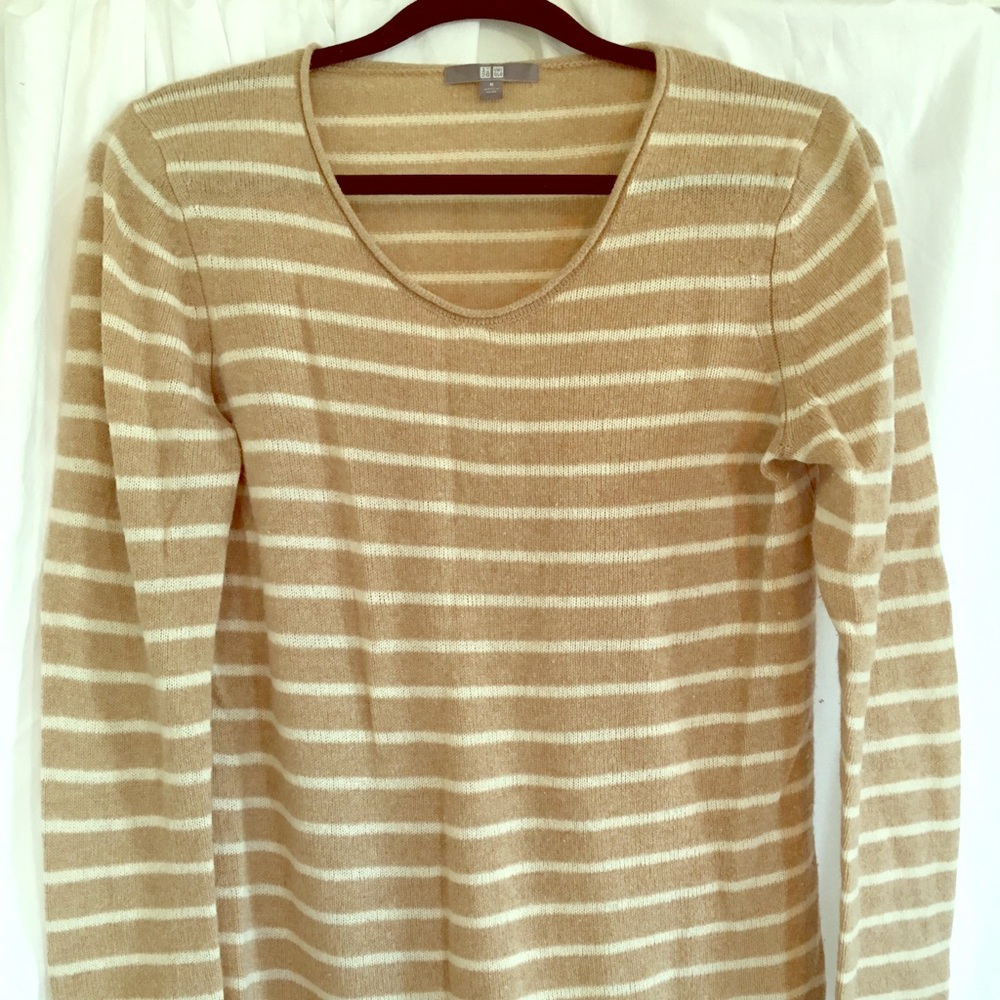 Uniqlo Cashmere Sweater